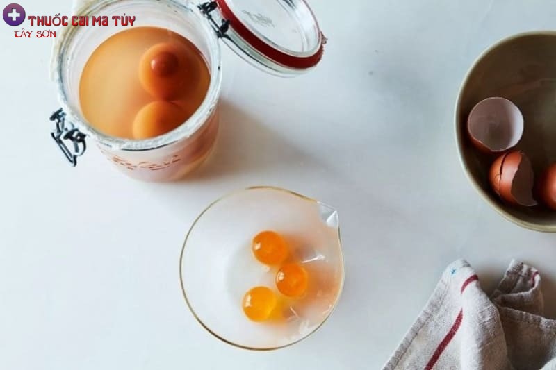 Cách làm bánh bông lan trứng muối truyền thống